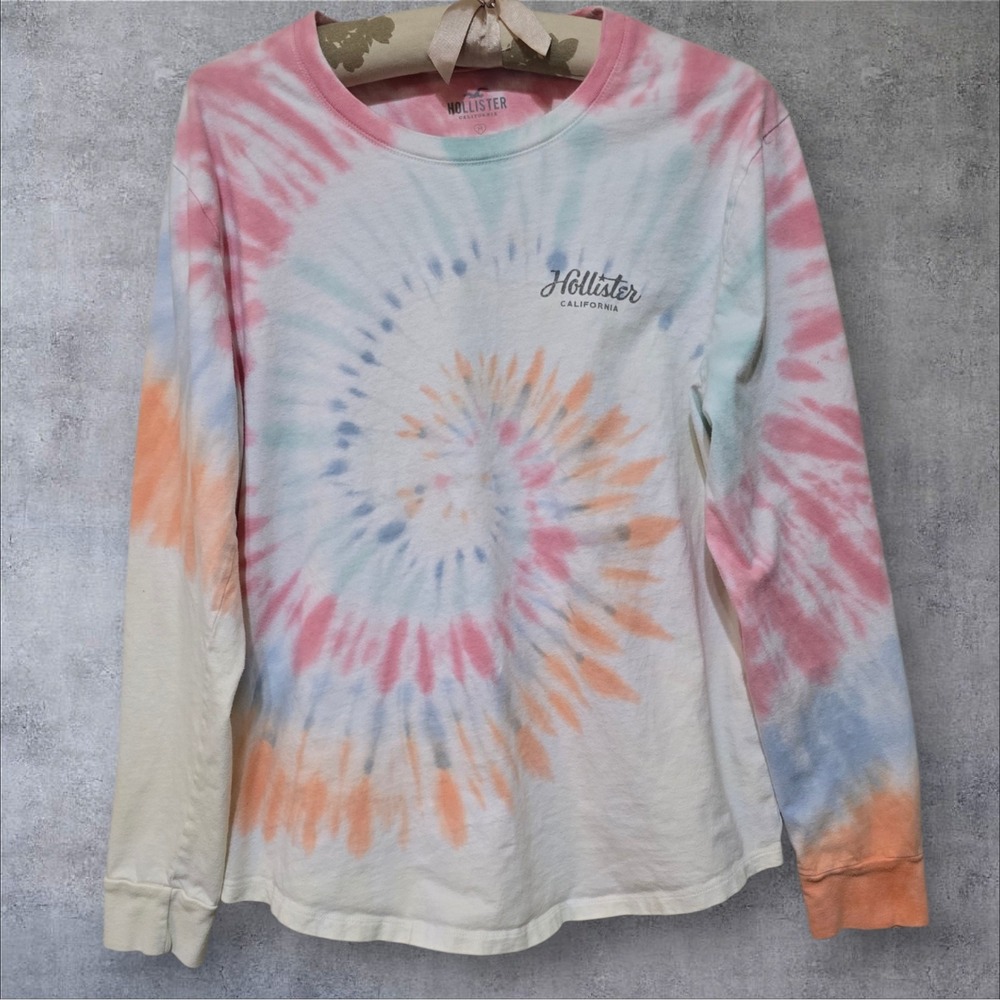 Hollister California Womens Medium Multicolor Long Sleeve Tee Tie Dye Spiral